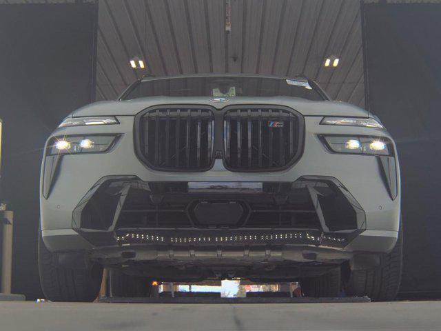 Photo of 2024 Frozen Pure Grey Metallic BMW X7