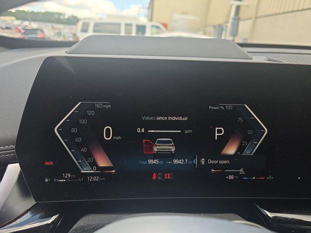 Photo of 2023 Mineral White Metallic BMW X1