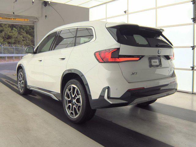 Photo of 2023 Mineral White Metallic BMW X1
