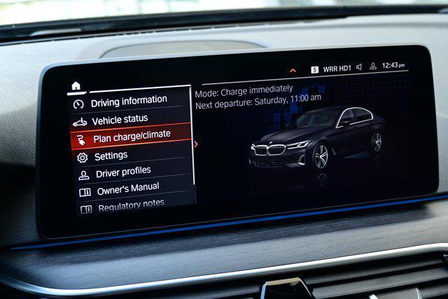 Photo of 2023 Black Sapphire Metallic BMW 530e
