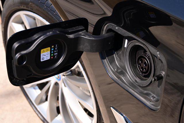 Photo of 2023 Black Sapphire Metallic BMW 530e