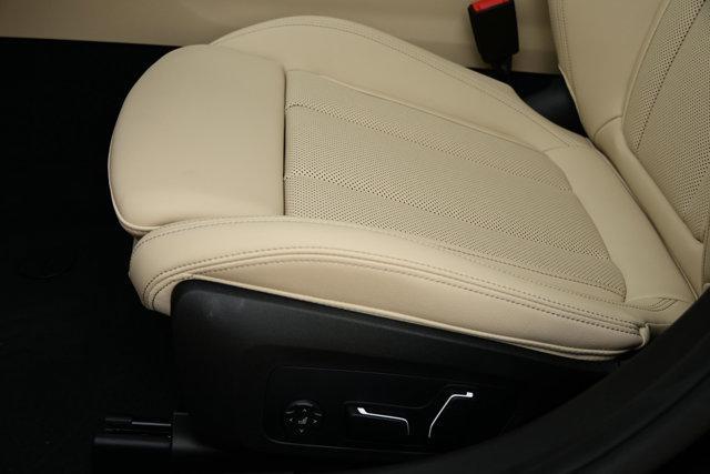 Photo of 2025 Jet Black BMW 330