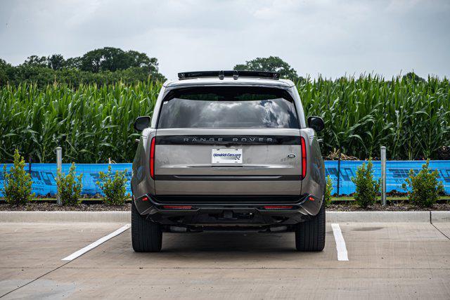Photo of 2023 Silicon Silver Premium Metallic Land Rover Range Rover