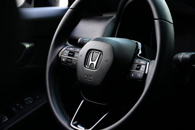 Photo of 2025 Platinum White Pearl Honda Civic