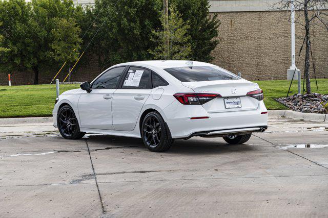Photo of 2025 Platinum White Pearl Honda Civic
