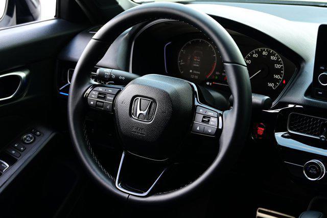 Photo of 2025 Platinum White Pearl Honda Civic