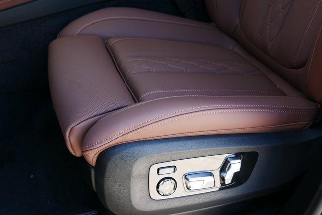 Photo of 2026 Frozen Pure Grey Metallic BMW X7