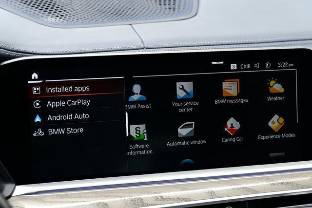 Photo of 2022 Alpine White BMW X7
