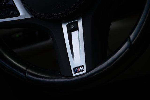 Photo of 2022 Alpine White BMW X7