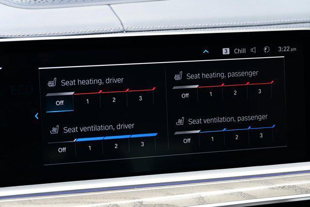 Photo of 2022 Alpine White BMW X7