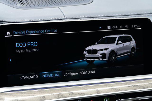 Photo of 2022 Alpine White BMW X7
