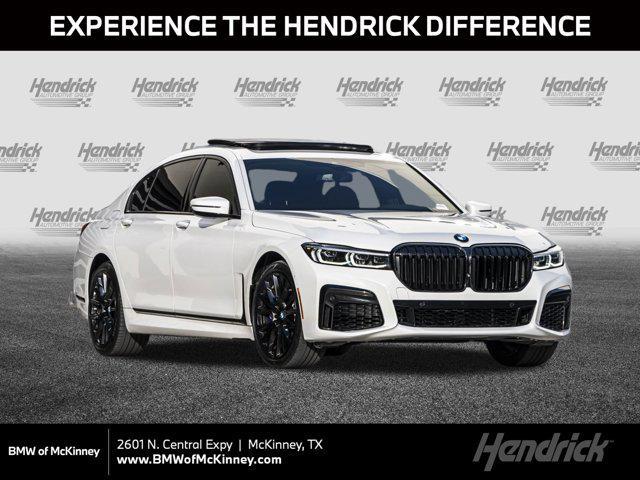 2022 BMW 740