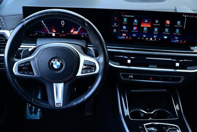 Photo of 2024 Black Sapphire Metallic BMW X7