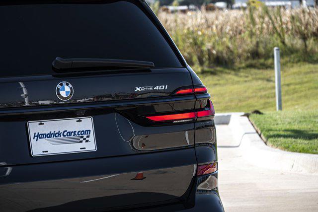 Photo of 2024 Black Sapphire Metallic BMW X7