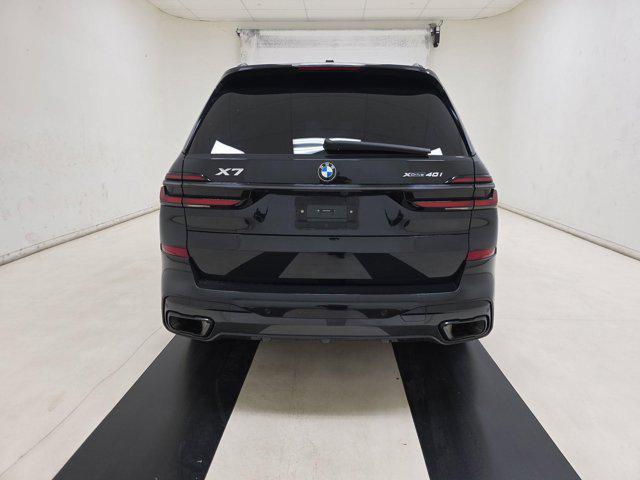 Photo of 2024 Black Sapphire Metallic BMW X7