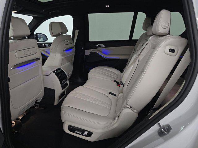 Photo of 2024 Mineral White Metallic BMW X7