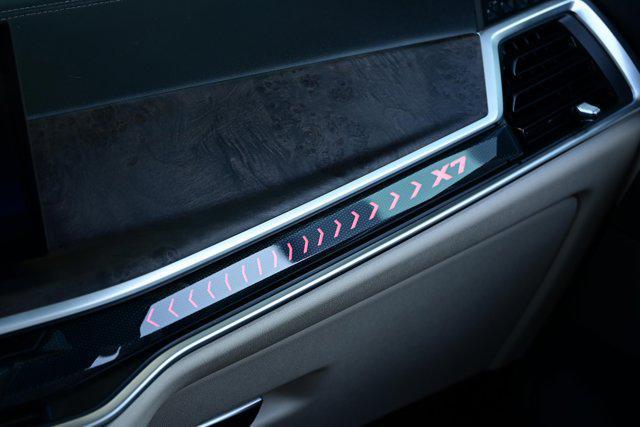 Photo of 2024 Mineral White Metallic BMW X7