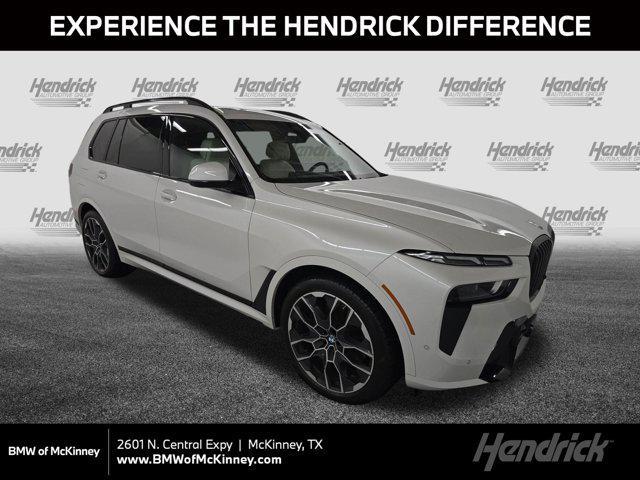 Photo of 2024 Mineral White Metallic BMW X7