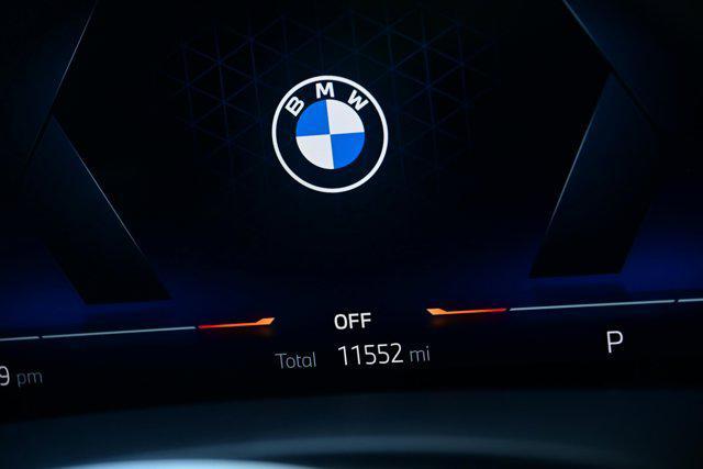 Photo of 2024 Mineral White Metallic BMW X7
