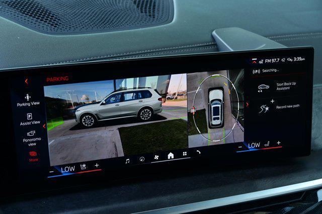 Photo of 2024 Mineral White Metallic BMW X7