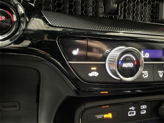 Photo of 2025 Gray Honda CR-V Hybrid