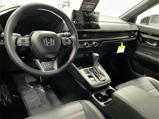 Photo of 2025 Gray Honda CR-V Hybrid