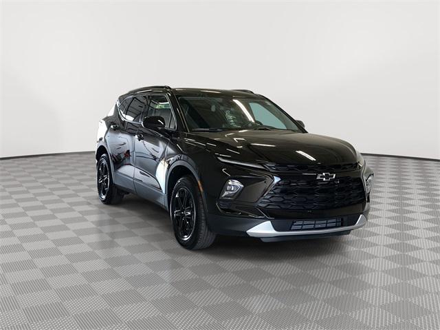 Photo of 2025 Black Chevrolet Blazer