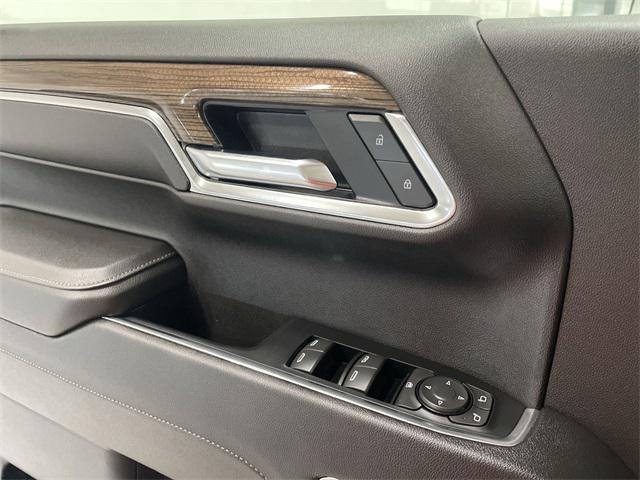 Photo of 2025 Summit White Chevrolet Silverado 1500