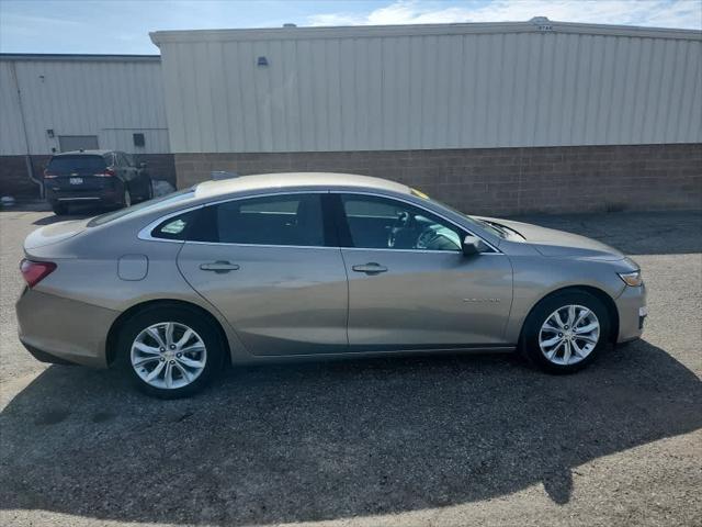 Photo of 2022 Mineral Gray Metallic Chevrolet Malibu