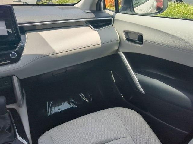 Photo of 2024 Wind Chill Pearl Toyota Corolla Cross
