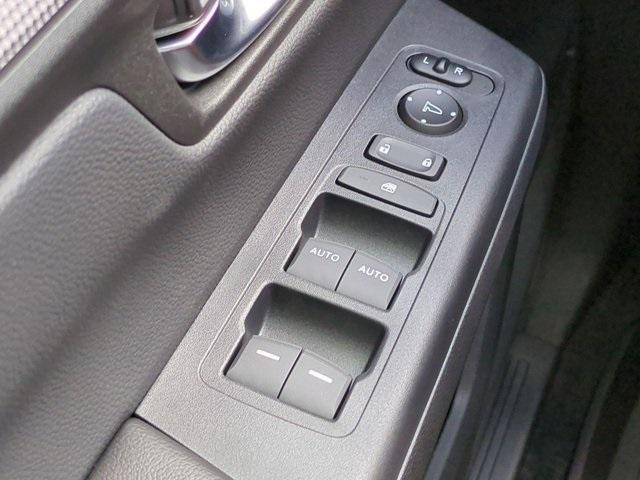 Photo of 2026 Crystal Honda CR-V Hybrid