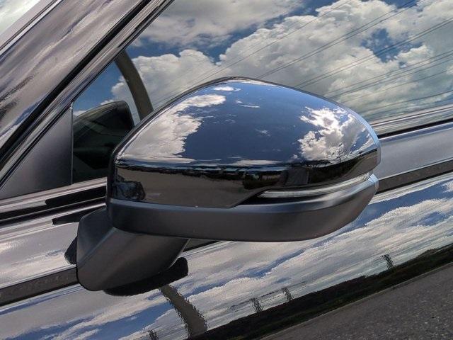Photo of 2026 Crystal Honda CR-V Hybrid