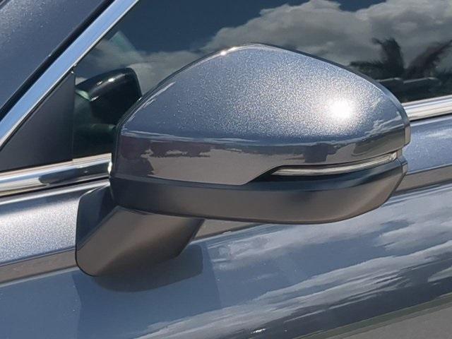 Photo of 2026 Meteorite Gray Metallic Honda CR-V