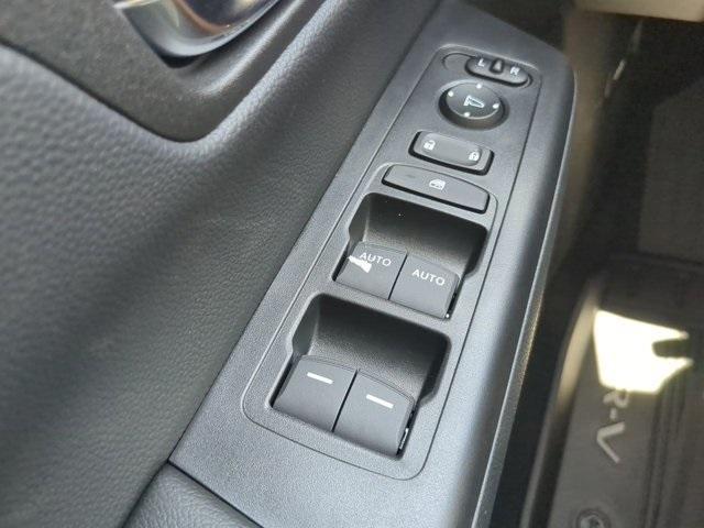 Photo of 2026 Meteorite Gray Metallic Honda CR-V