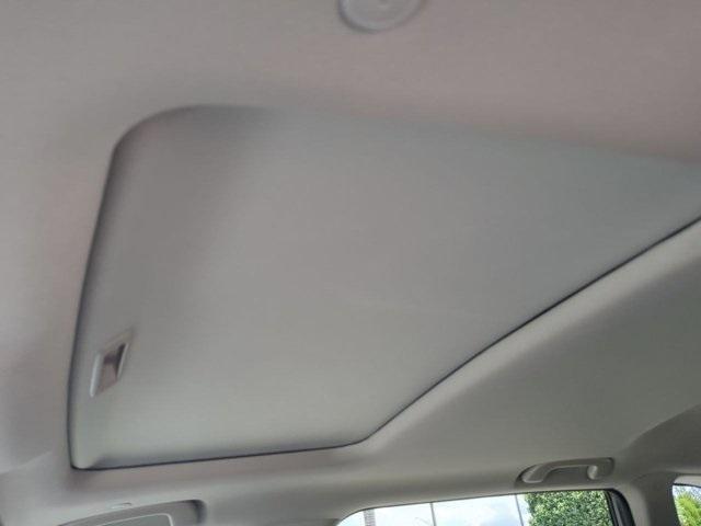 Photo of 2026 Meteorite Gray Metallic Honda CR-V
