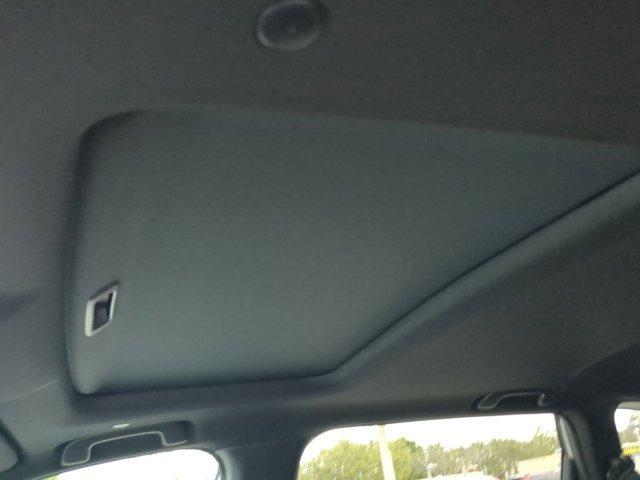 Photo of 2025 Solar Silver Metallic Honda CR-V Hybrid