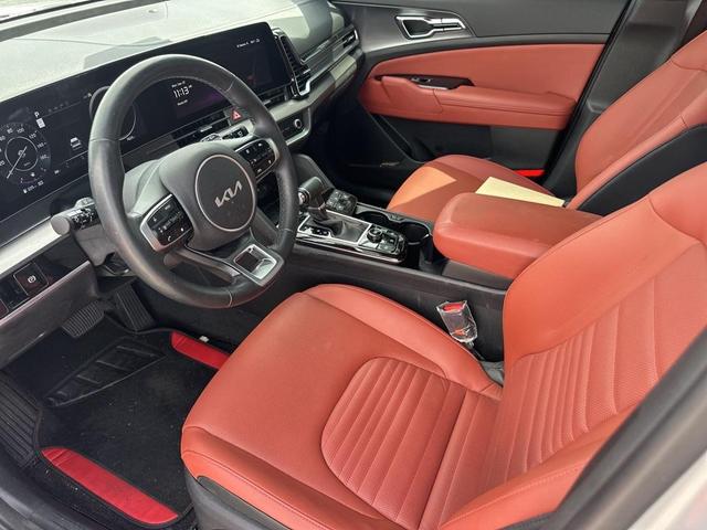 Photo of 2023 Wolf Gray Kia Sportage