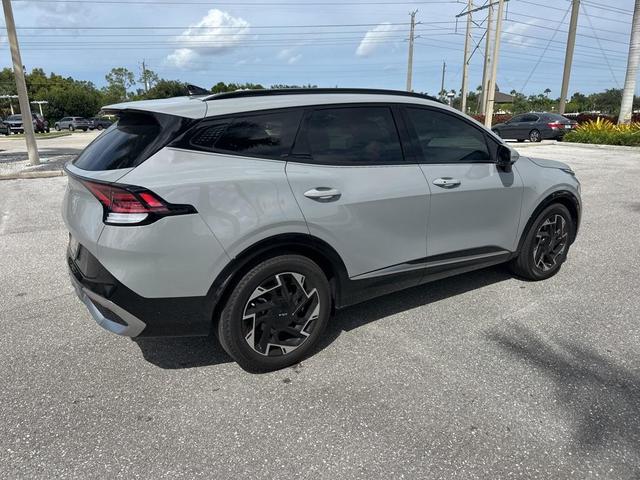 Photo of 2023 Wolf Gray Kia Sportage