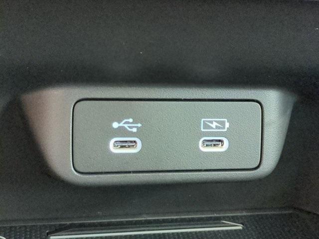 Photo of 2026 Deep Ocean Pearl Honda HR-V