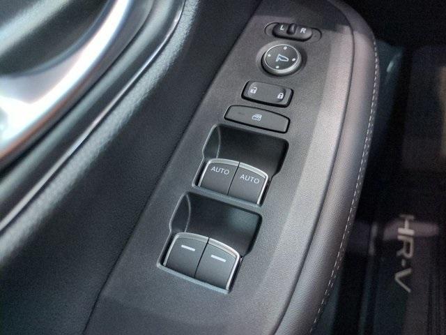 Photo of 2026 Deep Ocean Pearl Honda HR-V