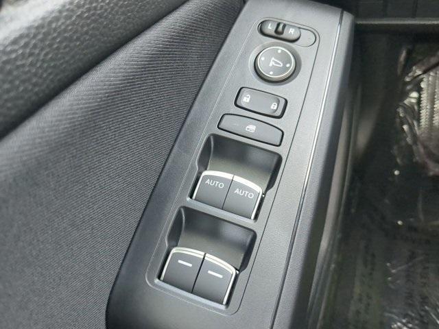 Photo of 2025 Solar Silver Metallic Honda Civic Hybrid
