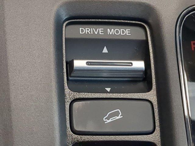Photo of 2026 Platinum White Pearl Honda CR-V Hybrid