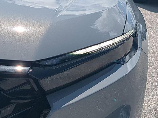 Photo of 2026 Urban Gray Pearl Honda CR-V Hybrid
