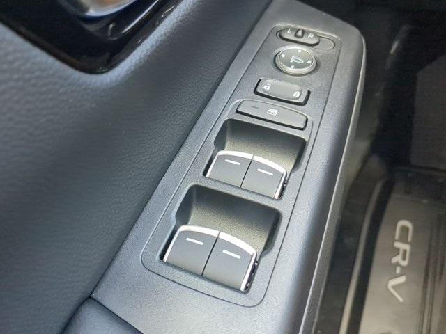 Photo of 2026 Solar Silver Metallic Honda CR-V
