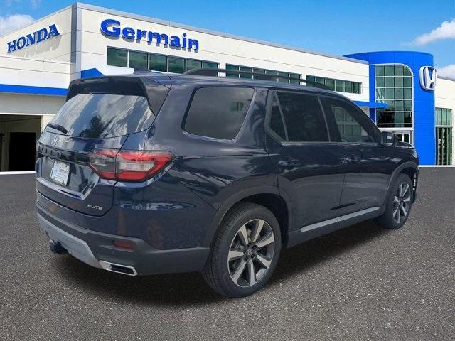 Photo of 2025 Obsidian Blue Pearl Honda Pilot