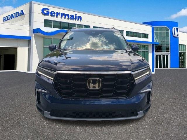 Photo of 2025 Obsidian Blue Pearl Honda Pilot
