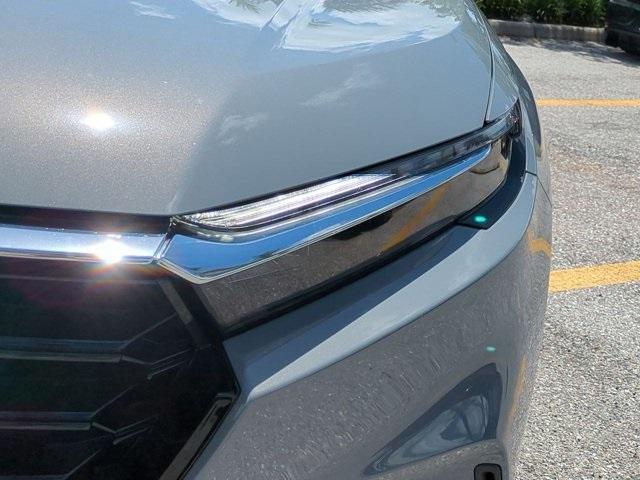 Photo of 2026 Urban Gray Pearl Honda CR-V