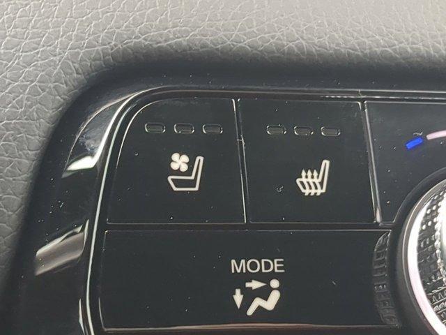 Photo of 2025 Platinum White Pearl Honda Pilot