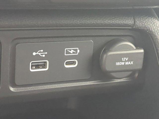 Photo of 2025 Platinum White Pearl Honda Pilot