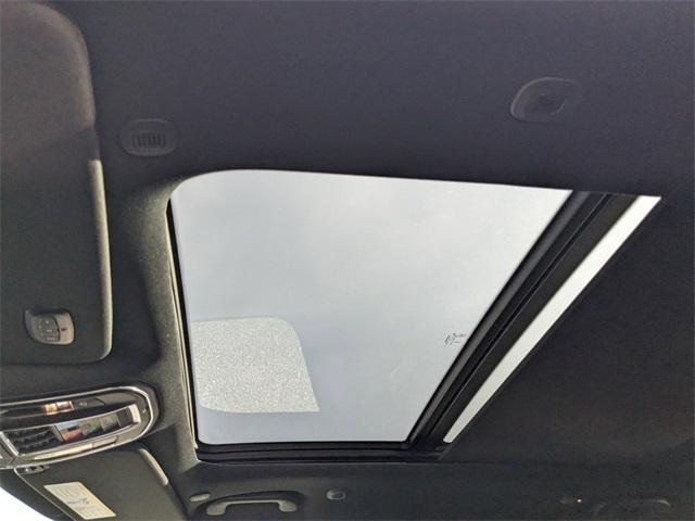 Photo of 2024 Bright White Clearcoat Jeep Wagoneer L